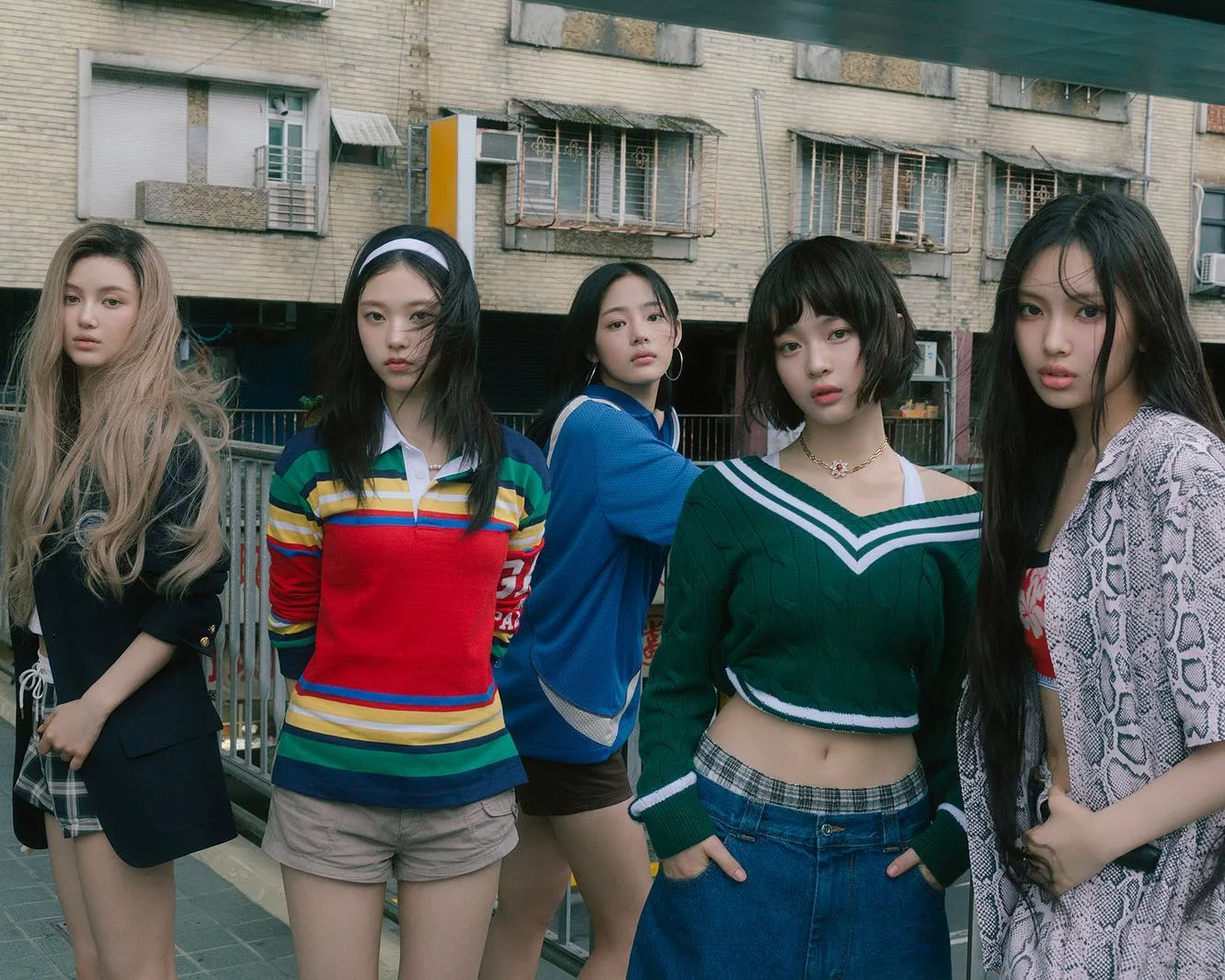NewJeans新歌〈How Sweet〉來台拍攝MV，引爆社群 hashtag「#대만감성（台灣感性）」打卡風潮。翻攝instagram@newjeans_official