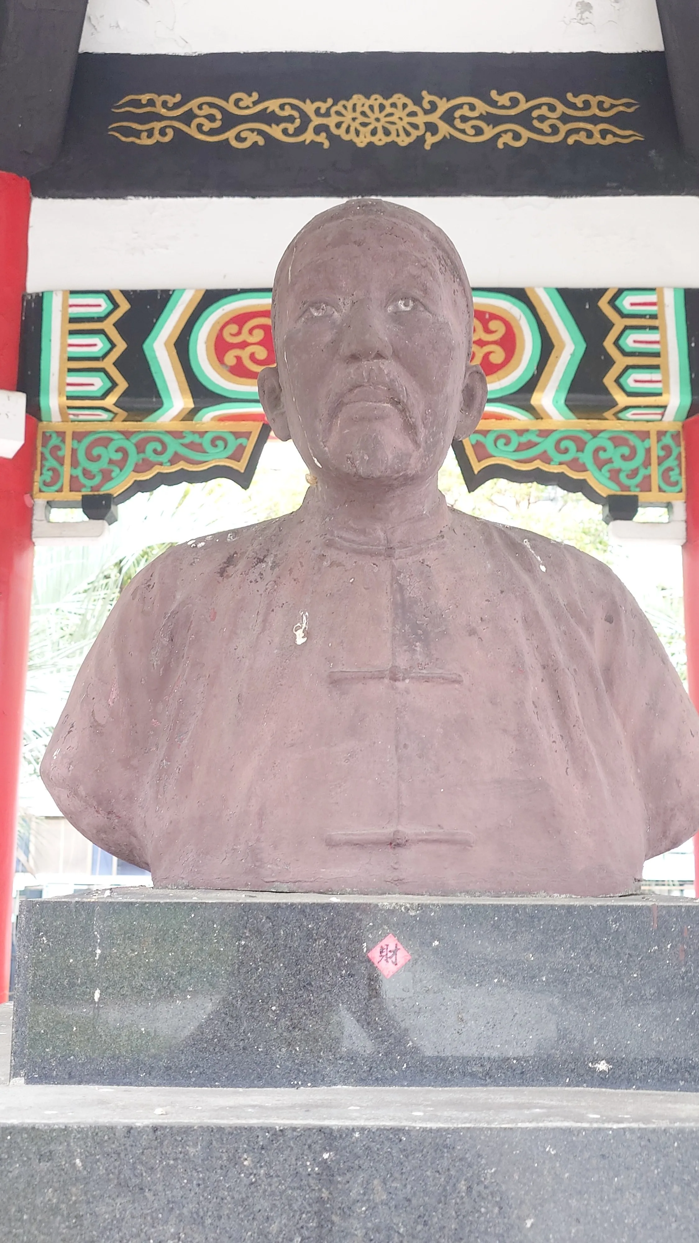 劉銘傳是安徽合肥人，自號大潛山人，銅像亭臺稱「大潛亭」。何來美攝
