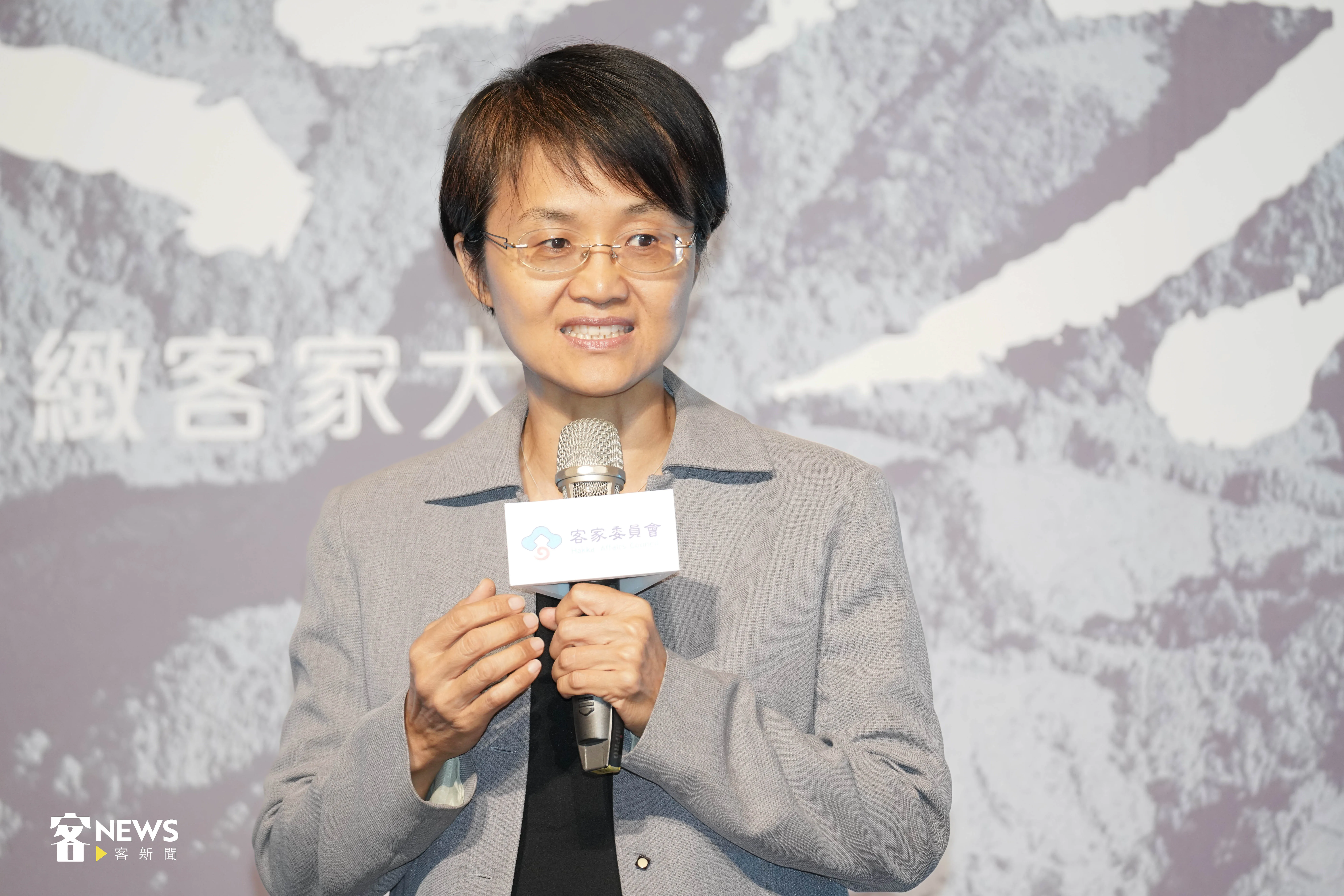 客家委員會古秀妃主委力推客家大戲,邀請大家一起進院支持。宋佩遙攝