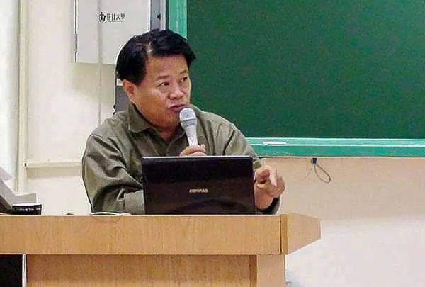 與陳水木合作編著兩本道卡斯族古文書輯的潘英海，是留美人學類學博士。陳水木提供