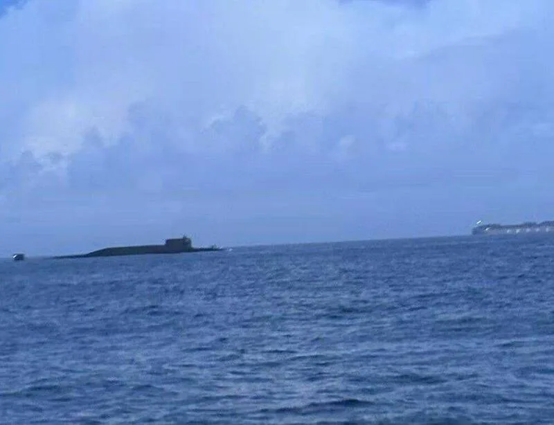 094型晉級彈道飛彈核子動力潛艦現蹤金門外海。翻攝網路