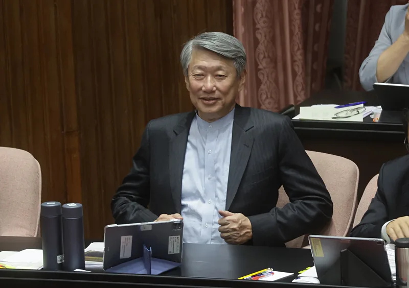 經濟部長郭智輝表示，核能議題現階段依法行事，也會將先進科技納入參考。中央社資料照片