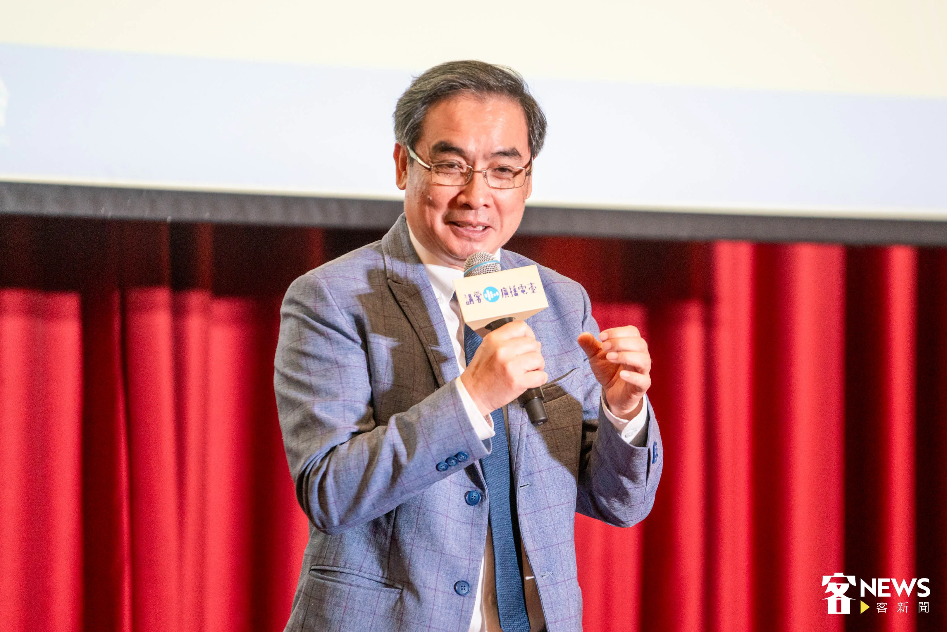 客傳會董事長陳邦畛說,盼能把講客節目透過更多元的管道放送出去,不只讓聽友收聽更加便利,也讓「講客」與「客語」進入日常生活。李台源攝