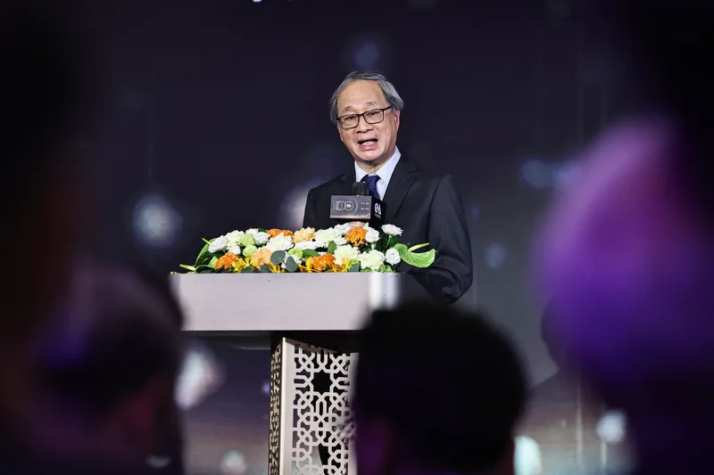 文化部長李遠今1日到中央社百年社慶酒會共襄盛舉並登台致詞，祝福中央社生日快樂。中央社