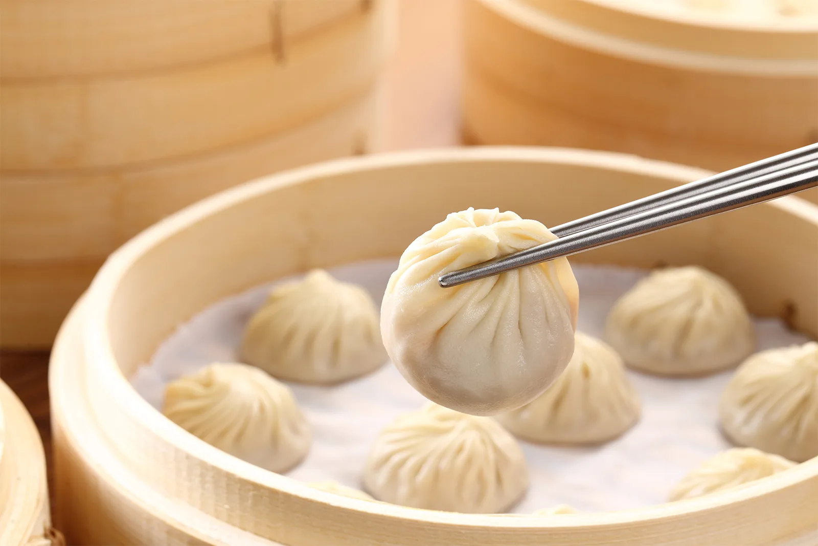 鼎泰豐的小籠包為十八摺、二十一公克的準確比例。翻攝自鼎泰豐官網