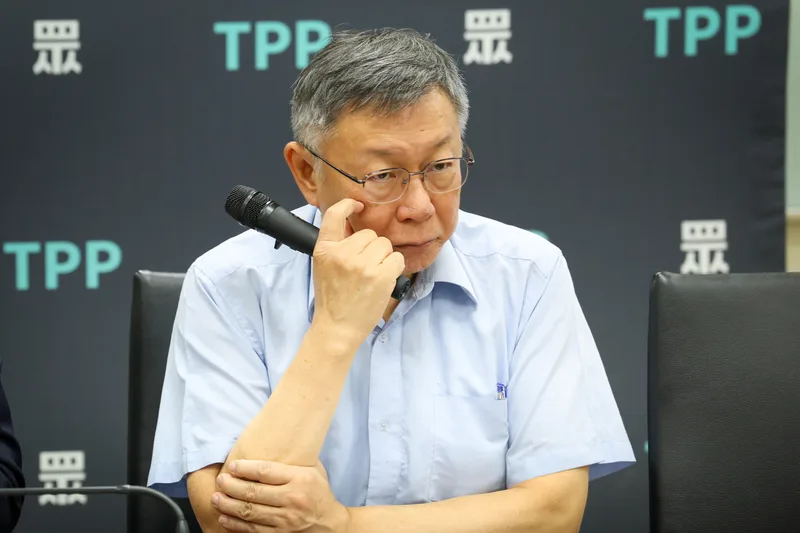 民眾黨主席柯文哲表示，幼兒園性侵案若大張旗鼓調查，擔心引發家長恐慌但也必須保護小朋友，將討論如何修法、找到平衡點。中央社