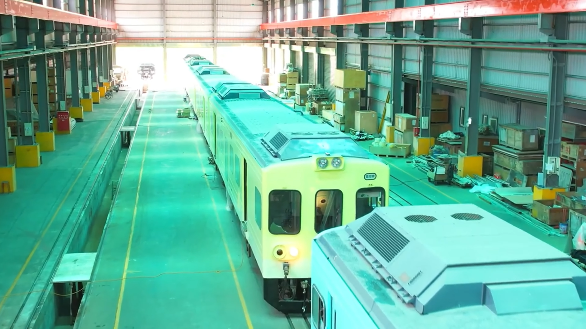 「山嵐號」車廂外觀。台鐵提供