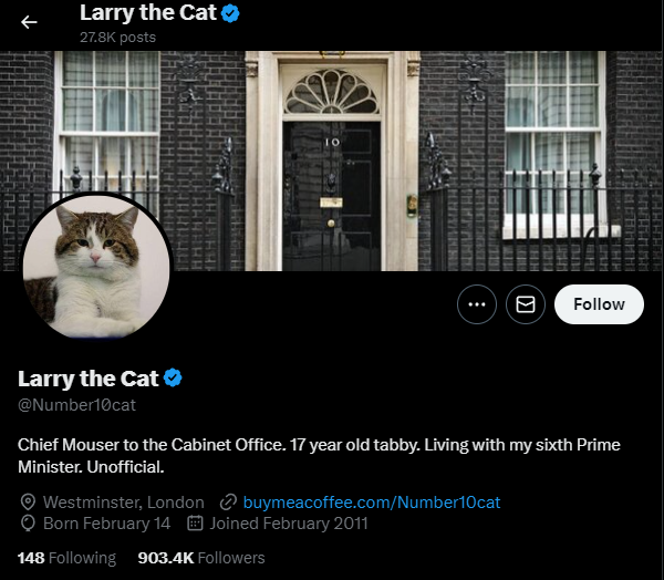 Larry The Cat是英國首相任命的「內閣辦公室首席捕鼠大臣（Chief Mouser to the Cabinet Office）」。