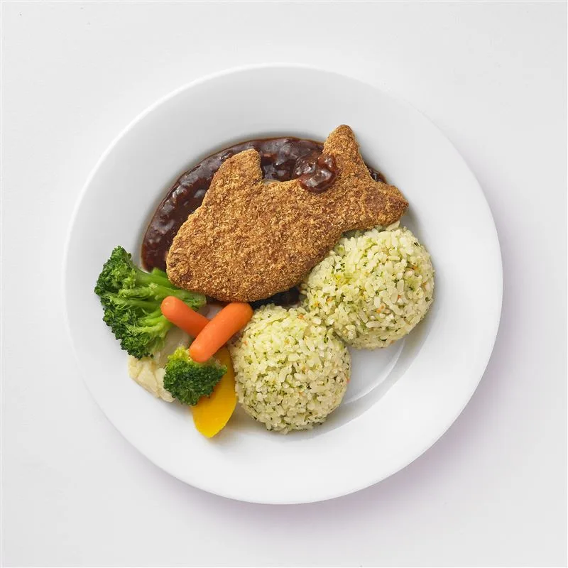 紅燒鯊鯊排炒飯是素食料理。IKEA提供