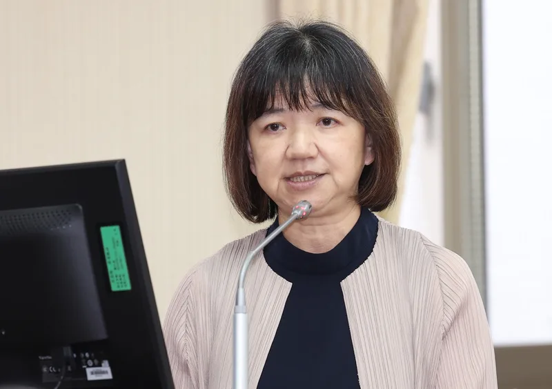 文化部政務次長李靜慧9日在立法院表示，「臺灣台語」是把台語當「專有名詞」，不等於臺灣語言的簡稱。中央社