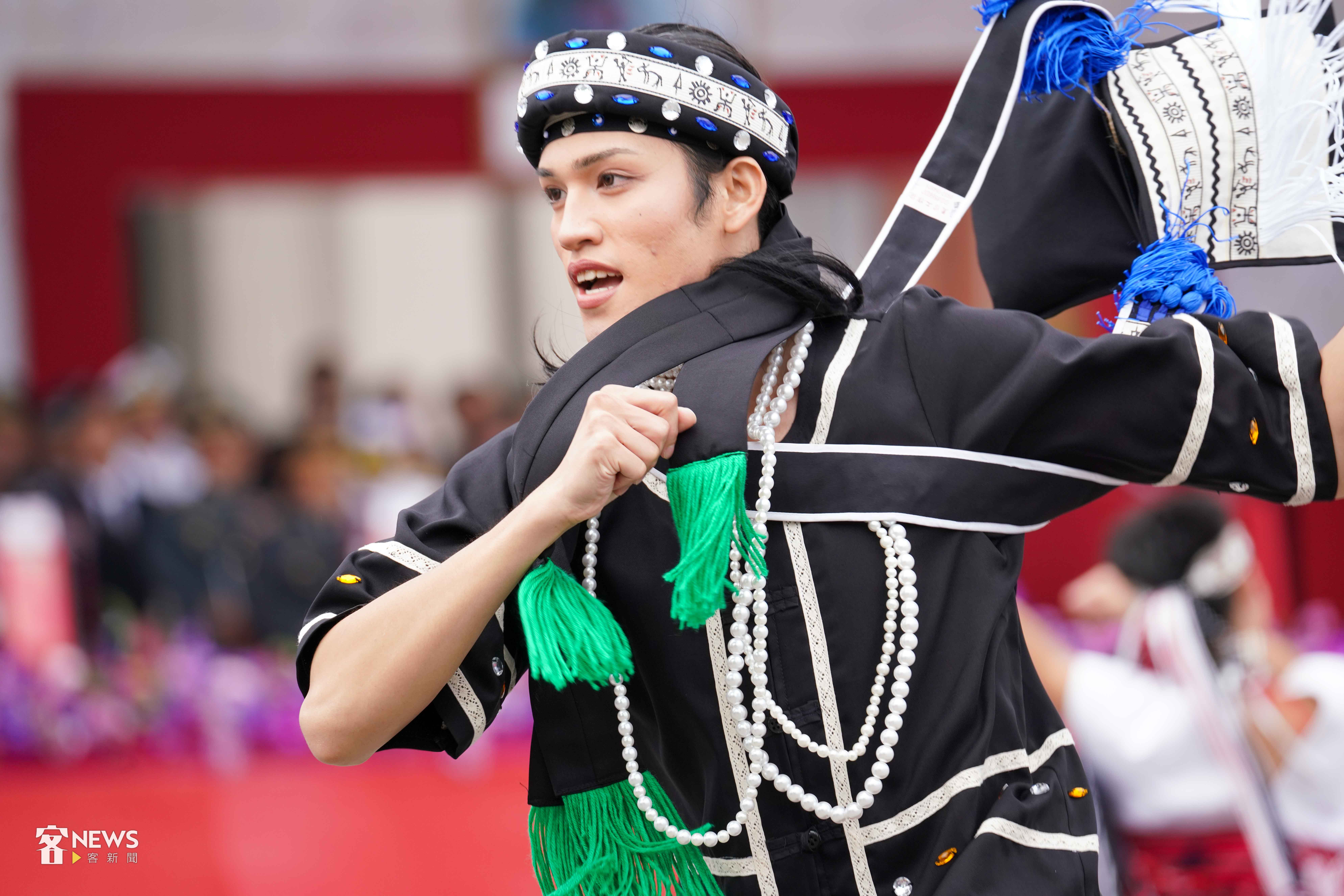 花蓮阿勒菲斯文化藝術團登上國慶表演。洪藝晅攝