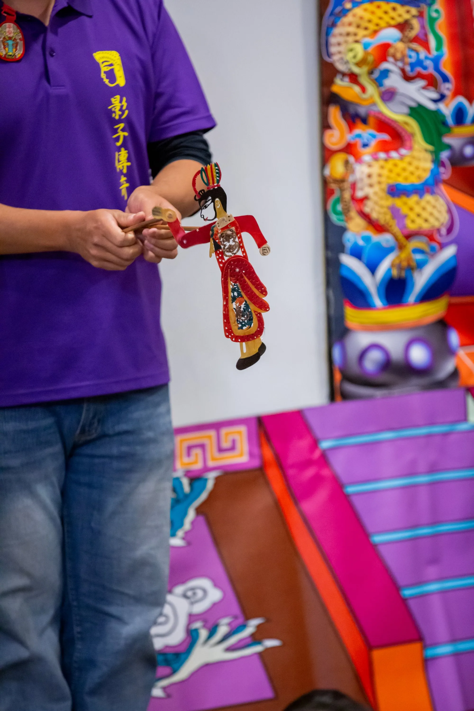 北台灣唯一皮影戲劇團「影子傳奇劇團」深耕台灣皮影戲劇多年。臺北市政府客家事務委員會提供