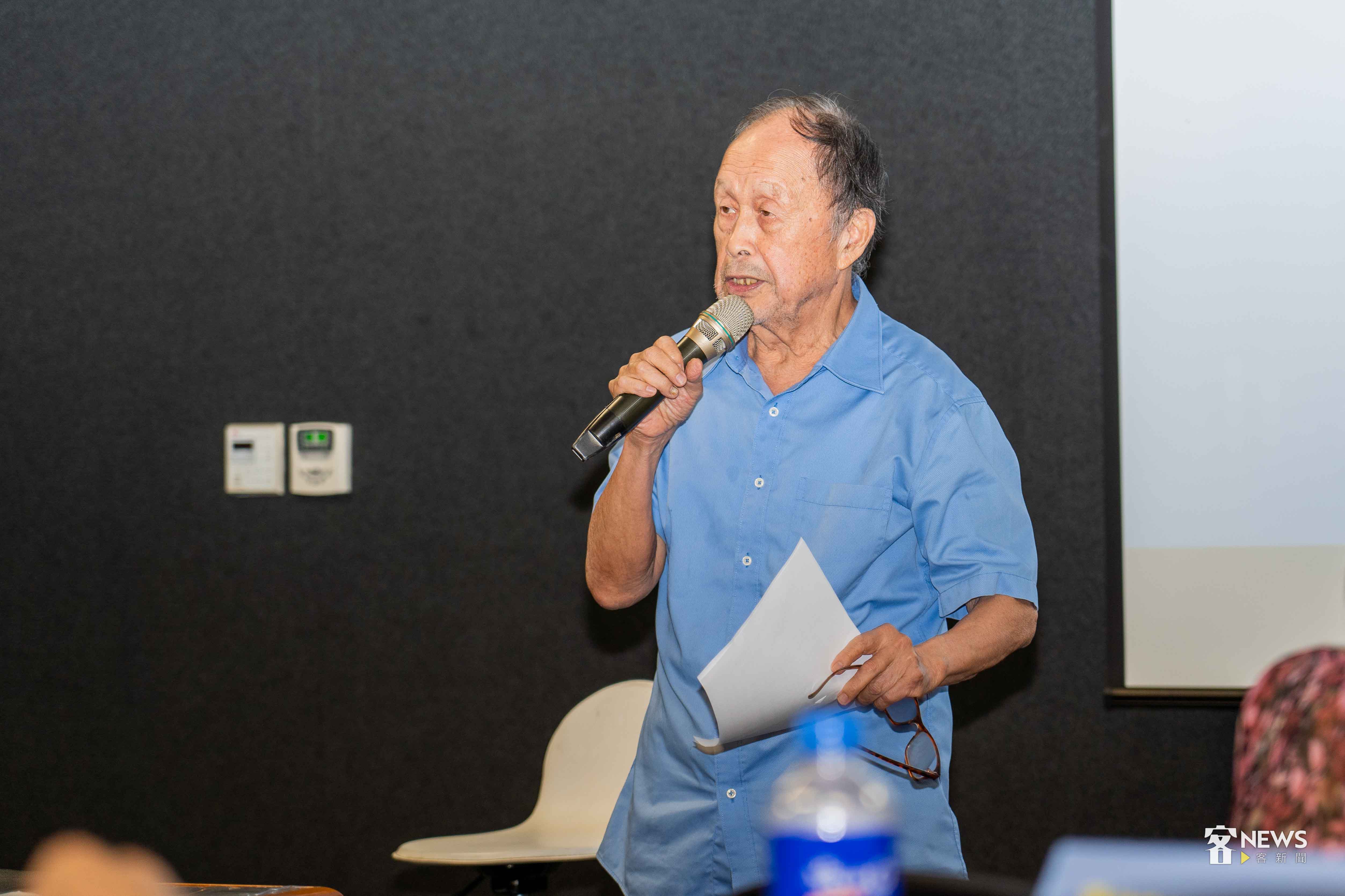 寶島客家廣播電臺副董事長黃永達認為，媒體是全民共享的資產。李台源攝