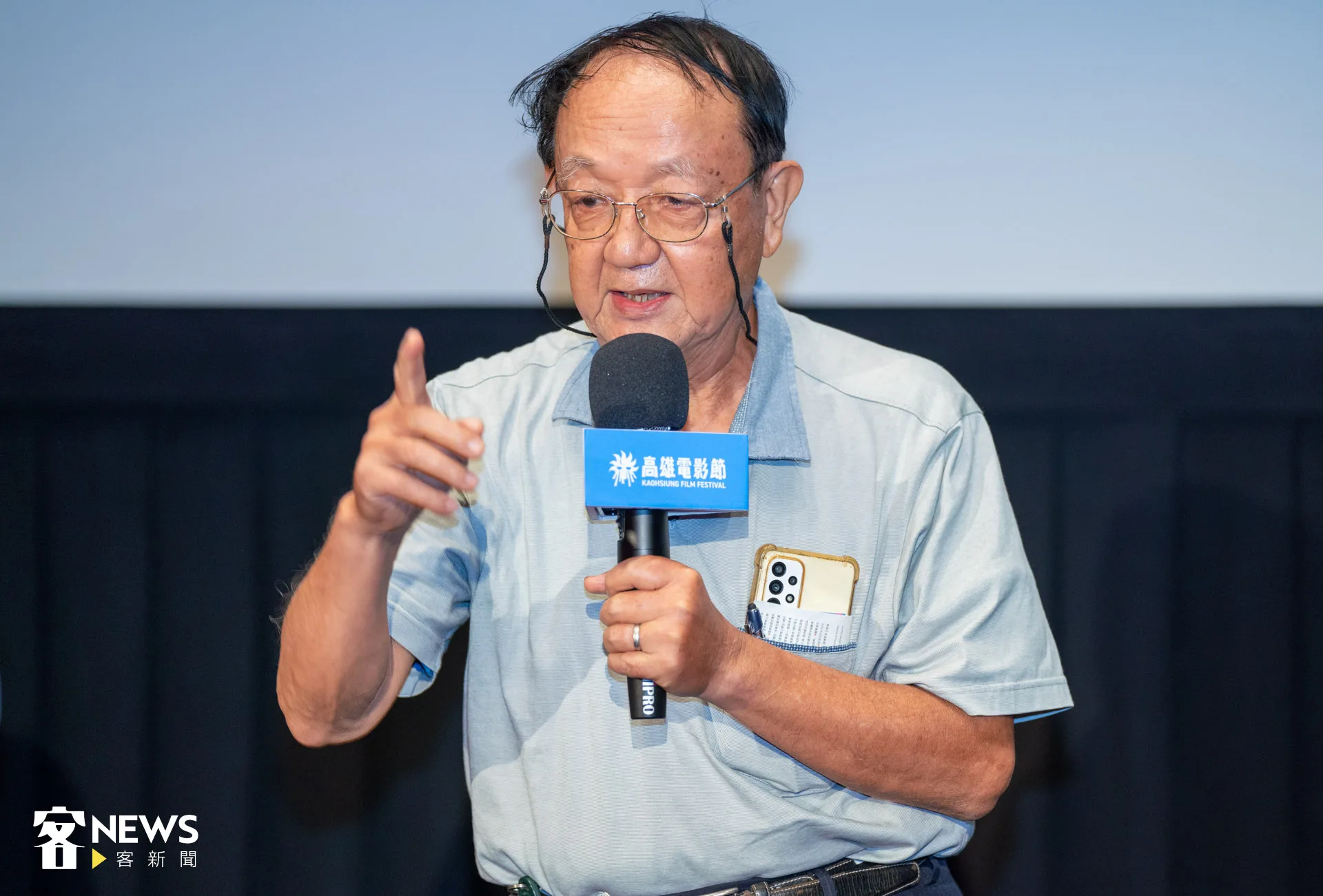 鍾鐵鈞與現場觀眾分享父親鍾理和。朱愷元攝