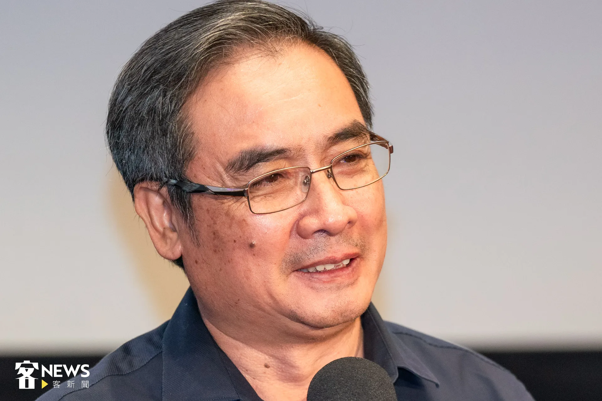 陳邦畛董事長分享自身對《原鄉人》的感動，淚水在眼角打轉。朱愷元攝