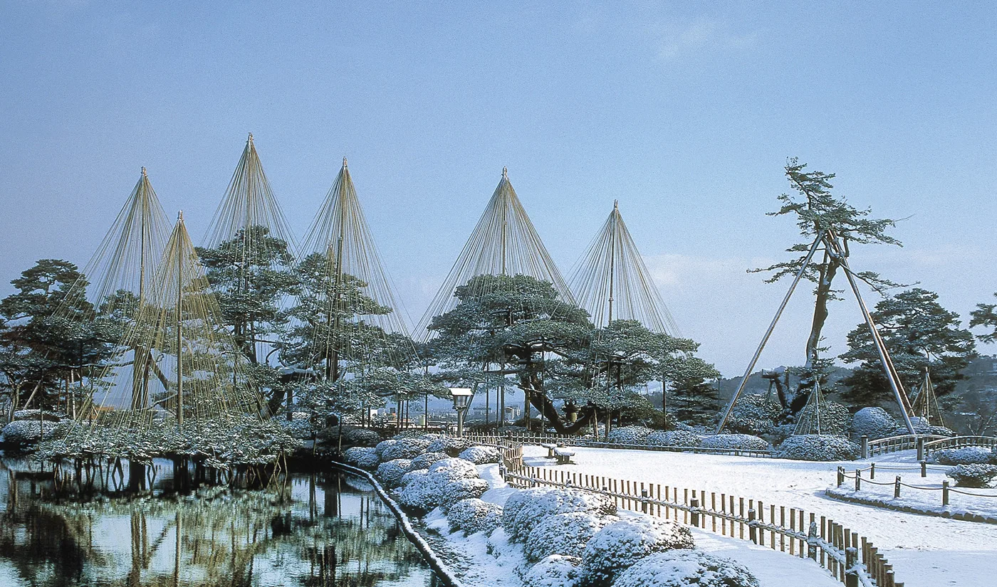 兼六園的雪景。翻攝石川県金沢城・兼六園管理事務所