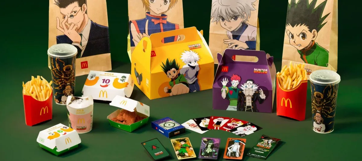 台灣麥當勞和日本動漫《HUNTER×HUNTER獵人》聯名推出角色盲卡包。台灣麥當勞提供