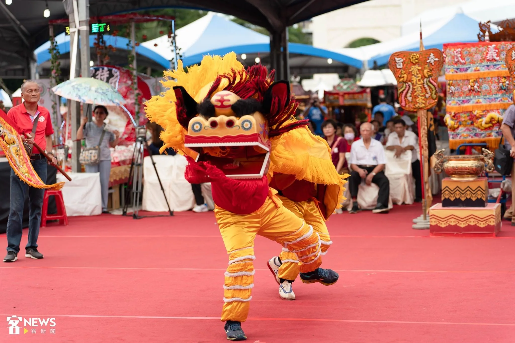 北市義民祭今起一連三天在兩廳院藝文廣場舉行，客家方口獅表演。