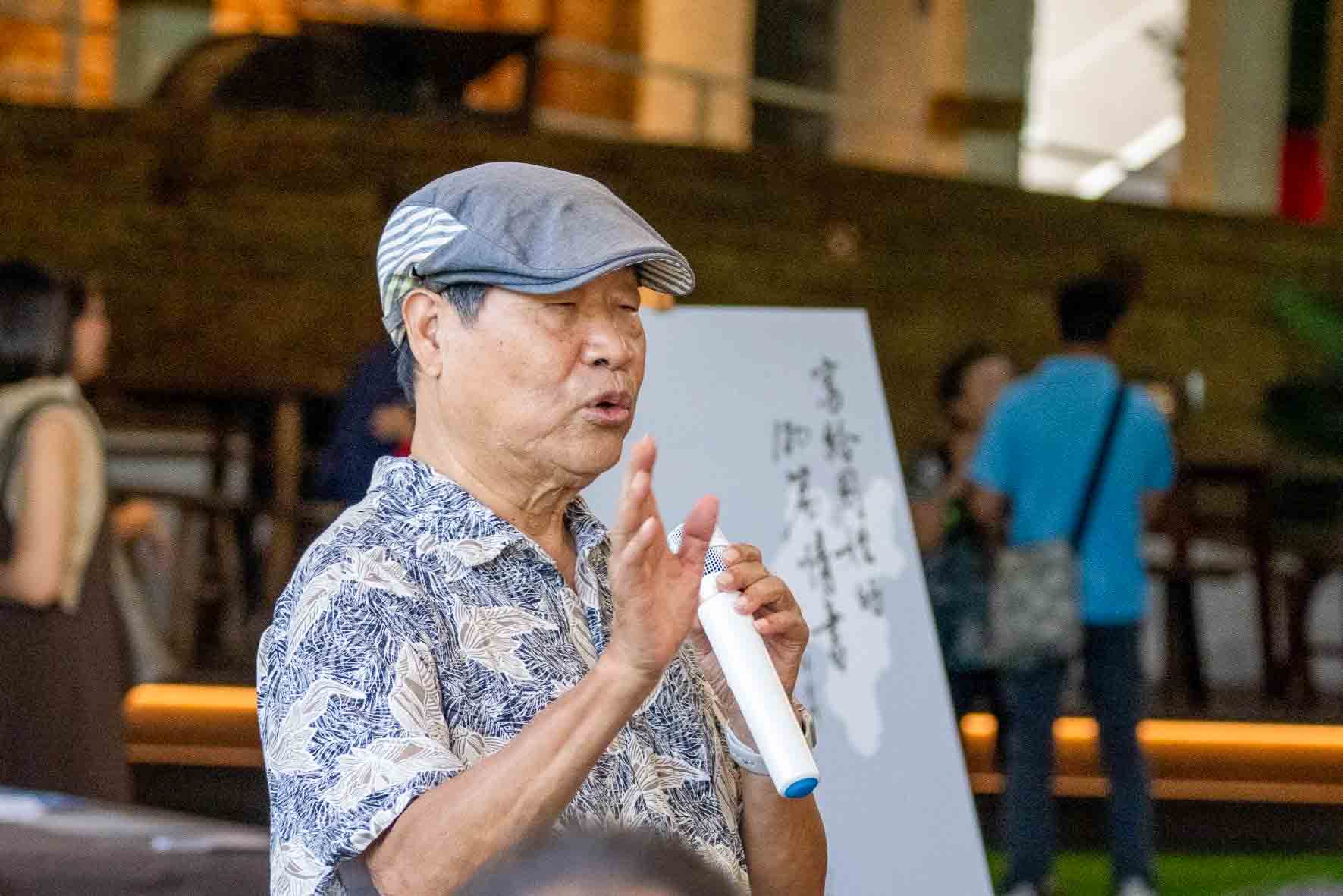 《國姓報導》總編輯何治郎,是國姓鄉第五位駐鄉作家,最近舉辦「寫給國姓的180篇情書」新書發表會。何治郎提供