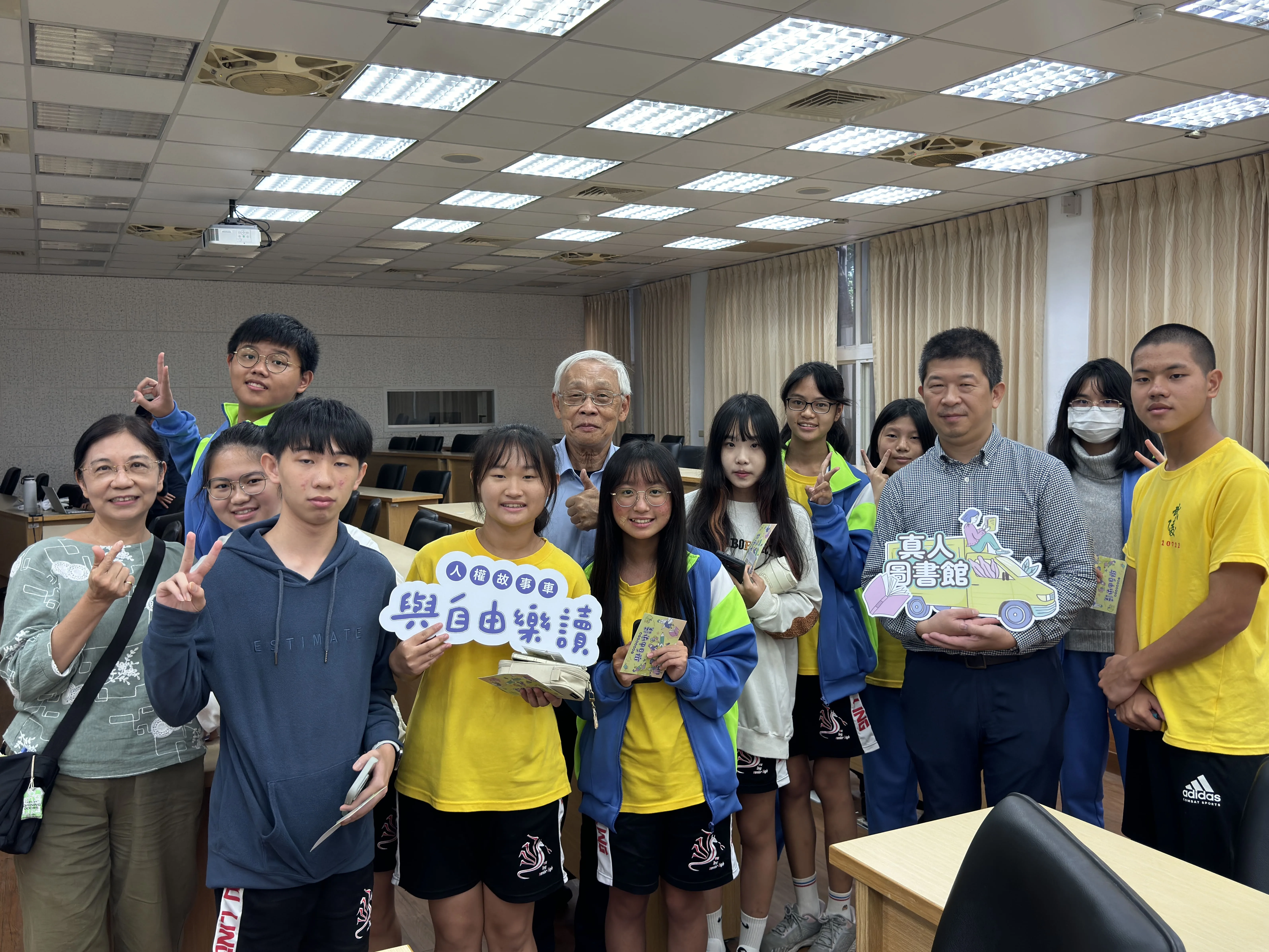 白色恐怖受難者陳欽生擔任「真人圖書館」主講人。國家人權博物館提供