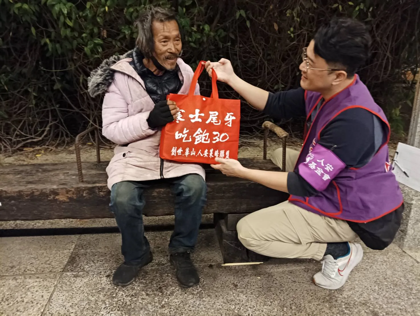 人安基金會今（2024）年預計募集1萬3千份禮品及應急紅包。
