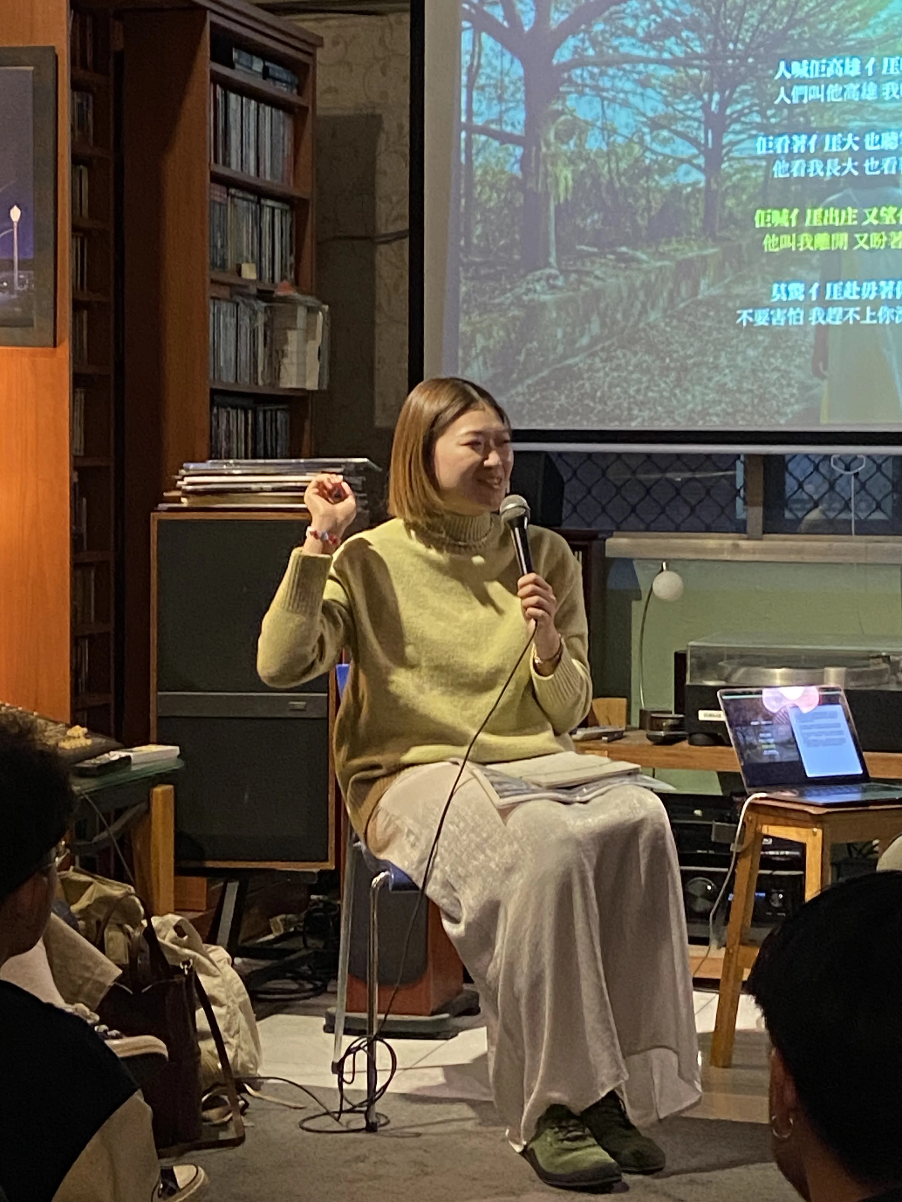 「家鄉的形狀，成長的痕跡—邱淑蟬的客語創作之旅」。徐穗青攝