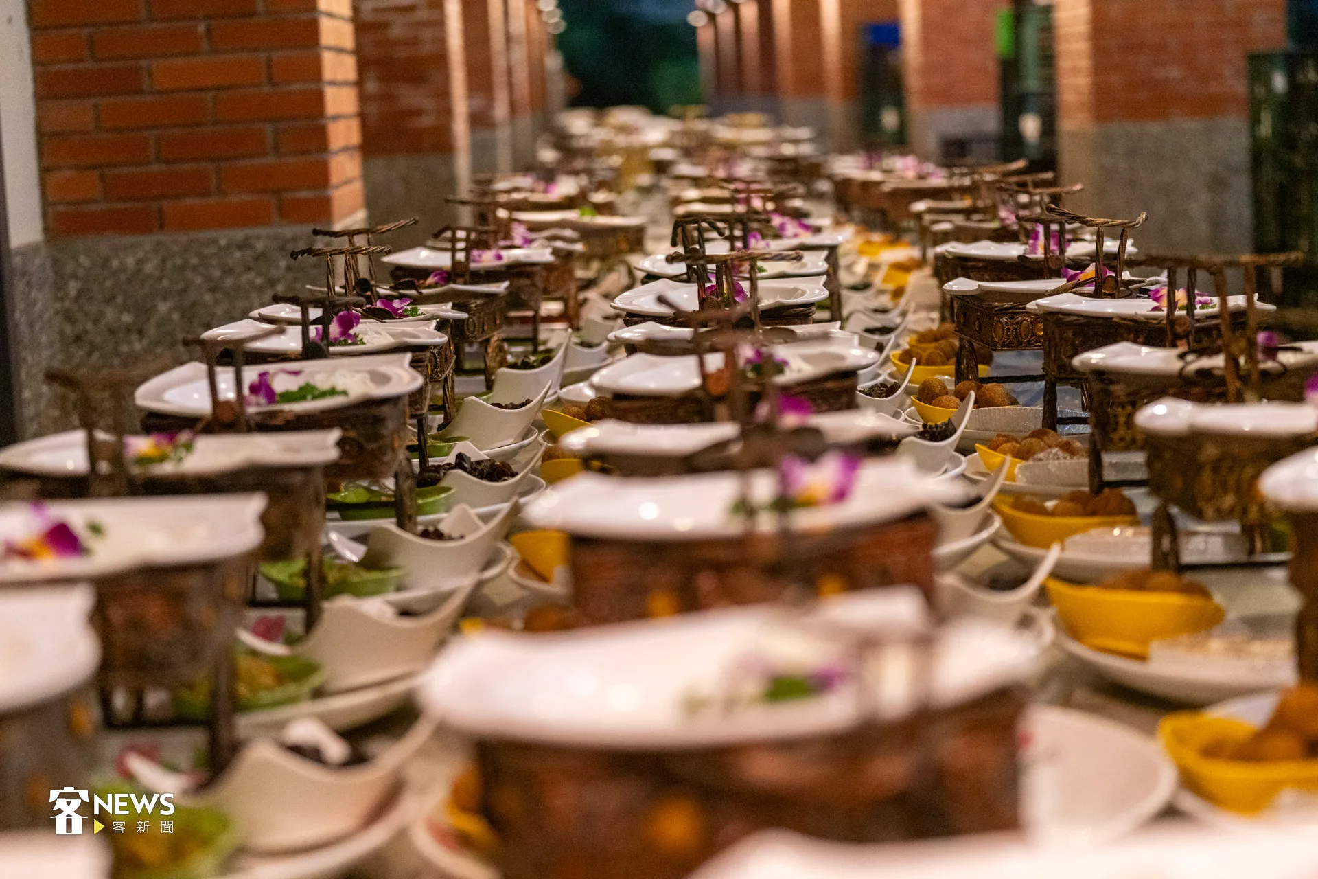 今年端出12道當地食材的手路菜，讓民眾享用六堆客庄好味緒。洪藝晅攝