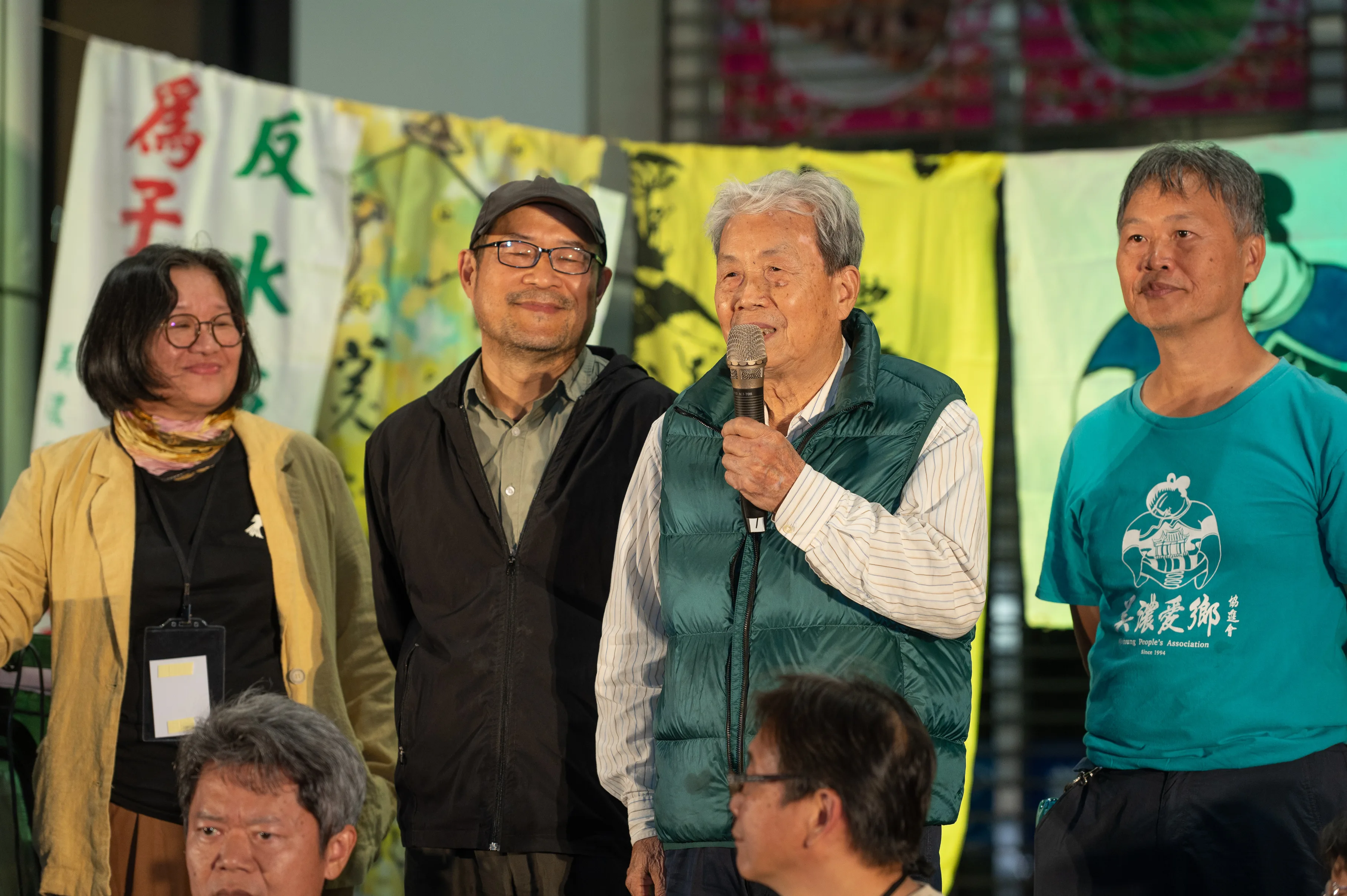 宋永松回顧美濃反水庫30年、敘說社運故事為餐會開場。洪俊傑攝