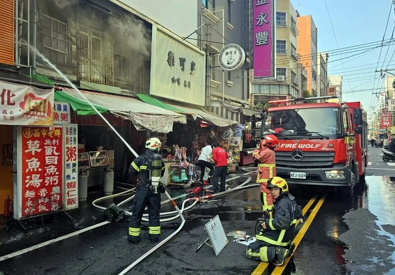 嘉市逾一甲子草魚湯店火警　住警器發揮作用