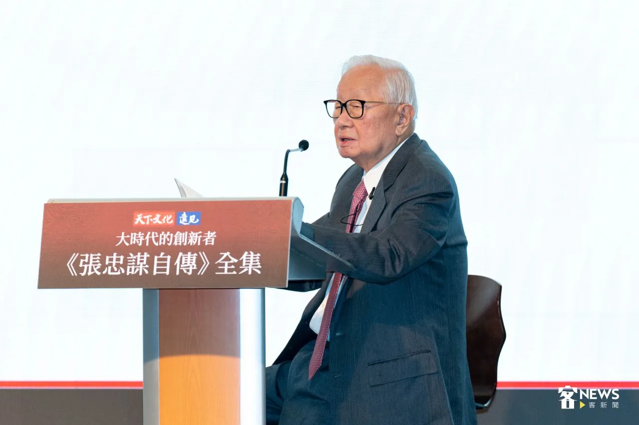張忠謀在現場親自導讀新書，講述主題分成「危機與轉機」與「作家夢的碎片」兩部分。范修語攝