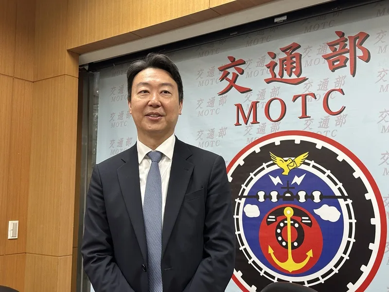 觀光旅宿缺工是否開放移工　交長陳世凱：協助溝通