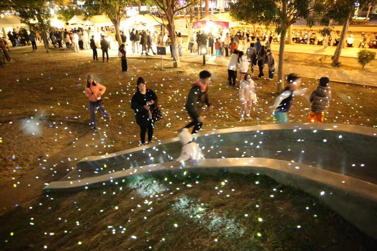 東興圳光藝節點燈。竹縣府提供