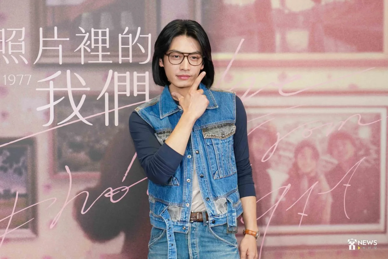 宋柏緯在電影飾演滿懷熱血的大學生弘國，默默守護著李沐飾演的青梅竹馬賢英。李台源攝