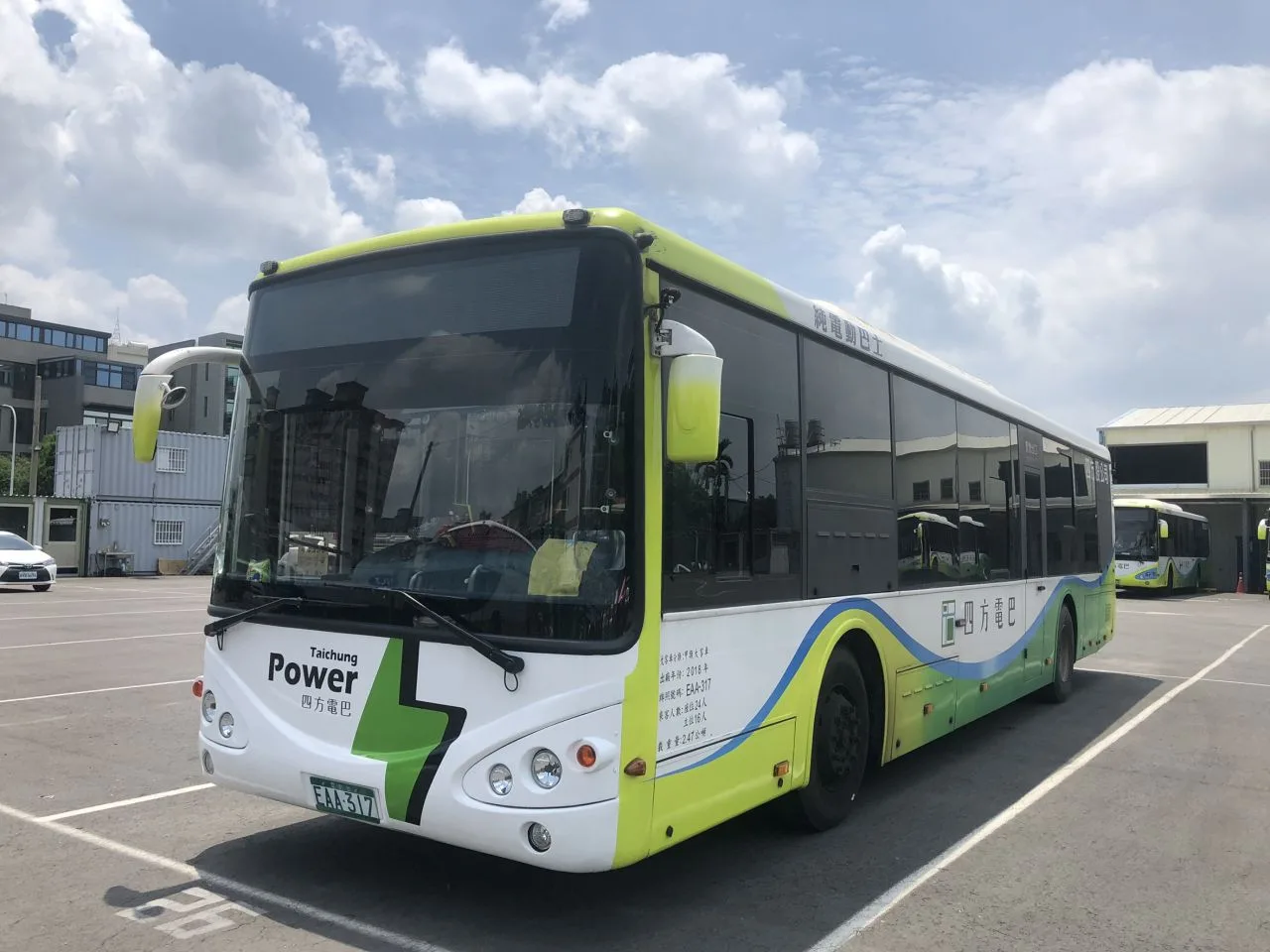 交通部推動汽車客運業汰換或新購電動大客車，預定2030年市區公車全面電動化。交通部統計，2024年已達成市區公車電動化普及率25%目標。示意圖，台中市政府提供