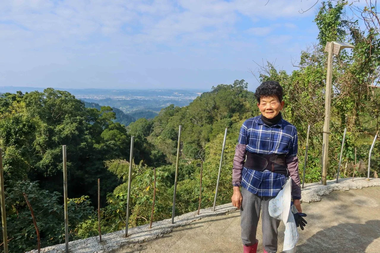 陳雲錦的大嫂陳曾其禎已88高齡,她22歲嫁到陳家,一直守護著老家,也還種菜、養雞、養狗。何來美攝