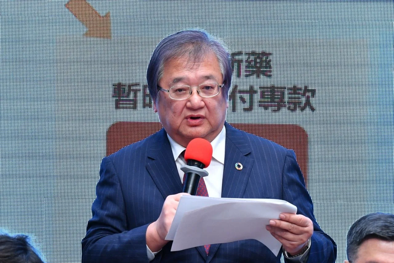 衛生福利部長邱泰源今天表示,衛福部經費共被凍結新台幣10.2億元,影響癌症篩檢、罕見疾病藥物,更可能影響全民健康保險撥付,衝擊醫療院所運作與社會福利弱勢工作。行政院提供