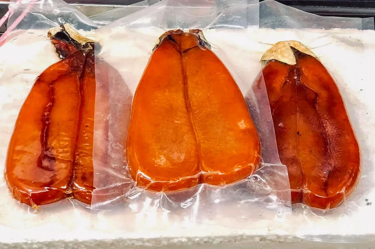真空包是最常見的烏魚子包裝方式。蕭秀琴攝