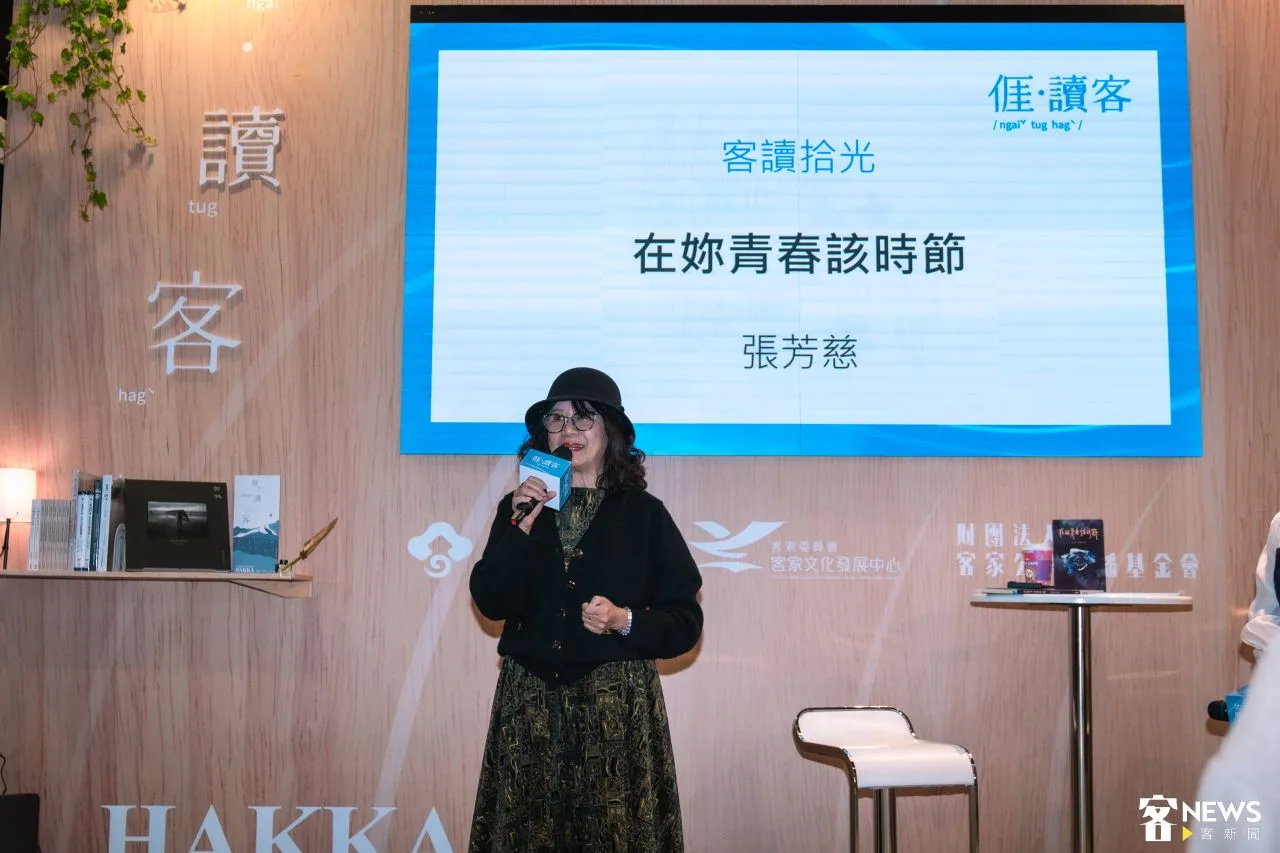 張芳慈在客讀拾光與民眾分享他的創作靈感。資料照片。朱愷元攝