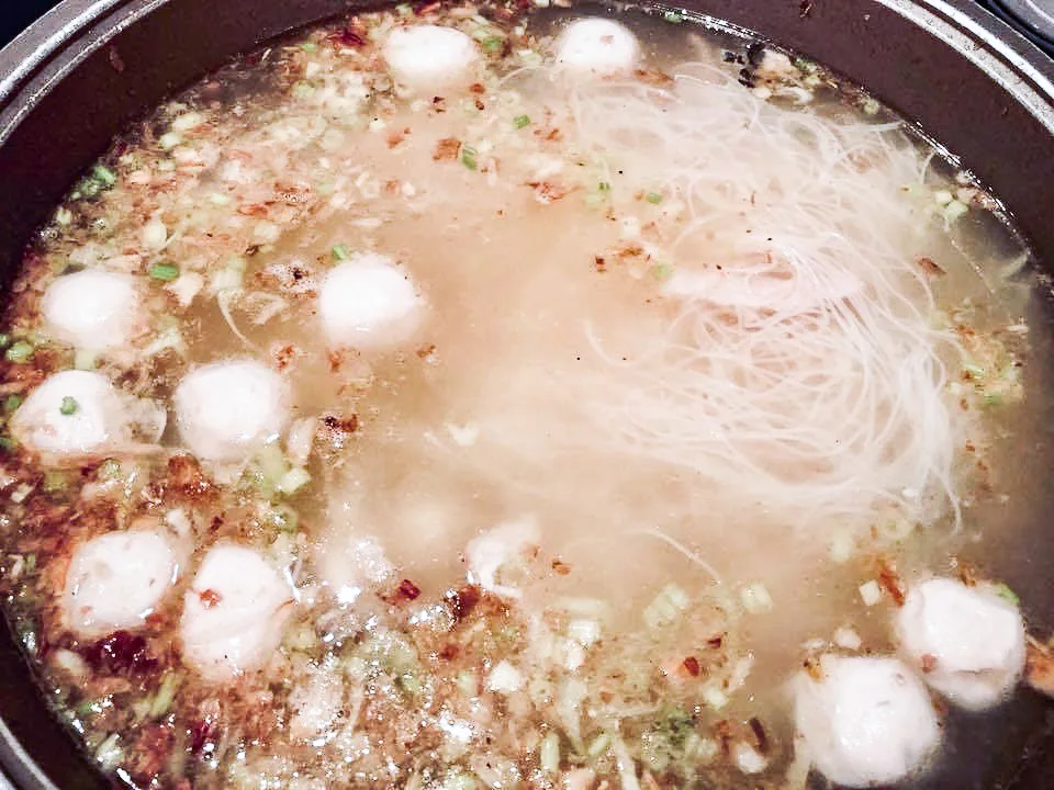 魚丸米粉湯。蕭秀琴攝