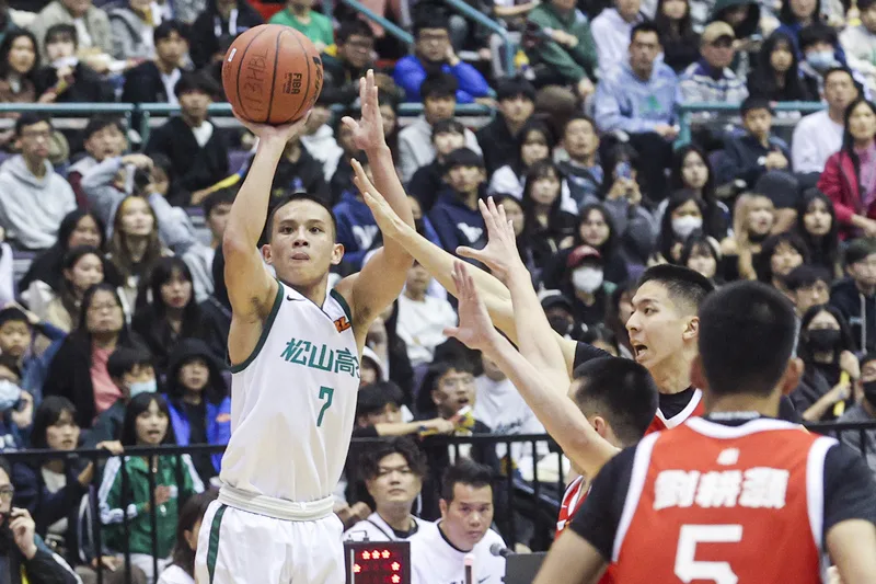 HBL松山高中劉程恩飆大三元創紀錄　男子組MVP