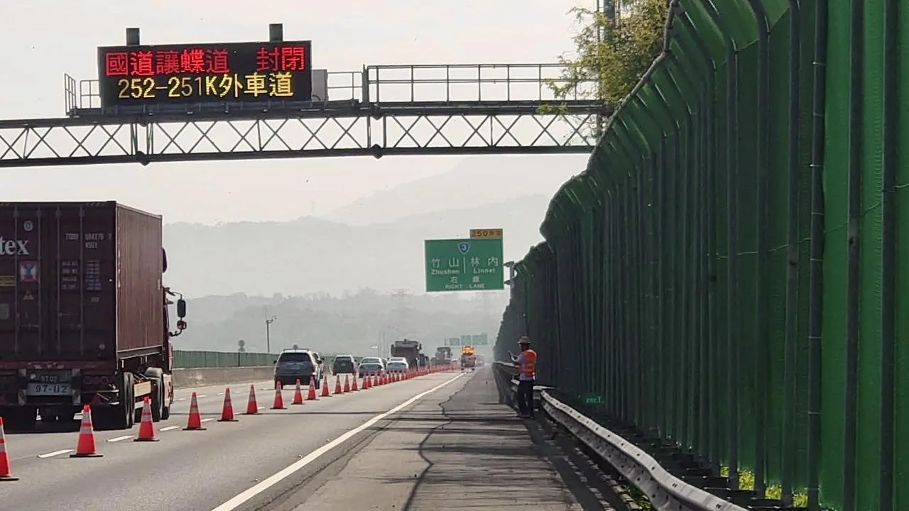 3萬隻紫斑蝶飛越國3　北上林內段緊急封道