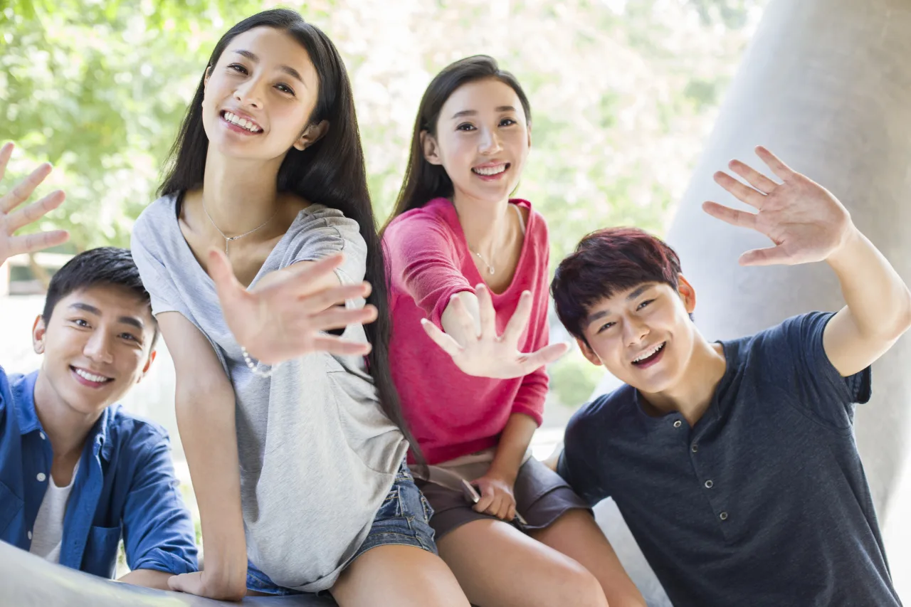 青年百億海外圓夢基金計畫，針對15至30歲台灣青年。教育部提供
