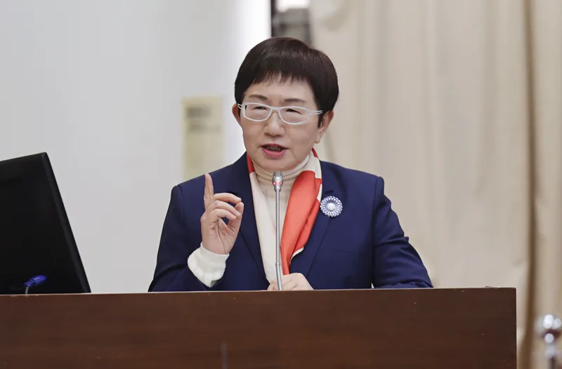 財政部長莊翠雲20日在立法院財委會表示，普發現金不宜常態化是政府一直以來的主張。中央社