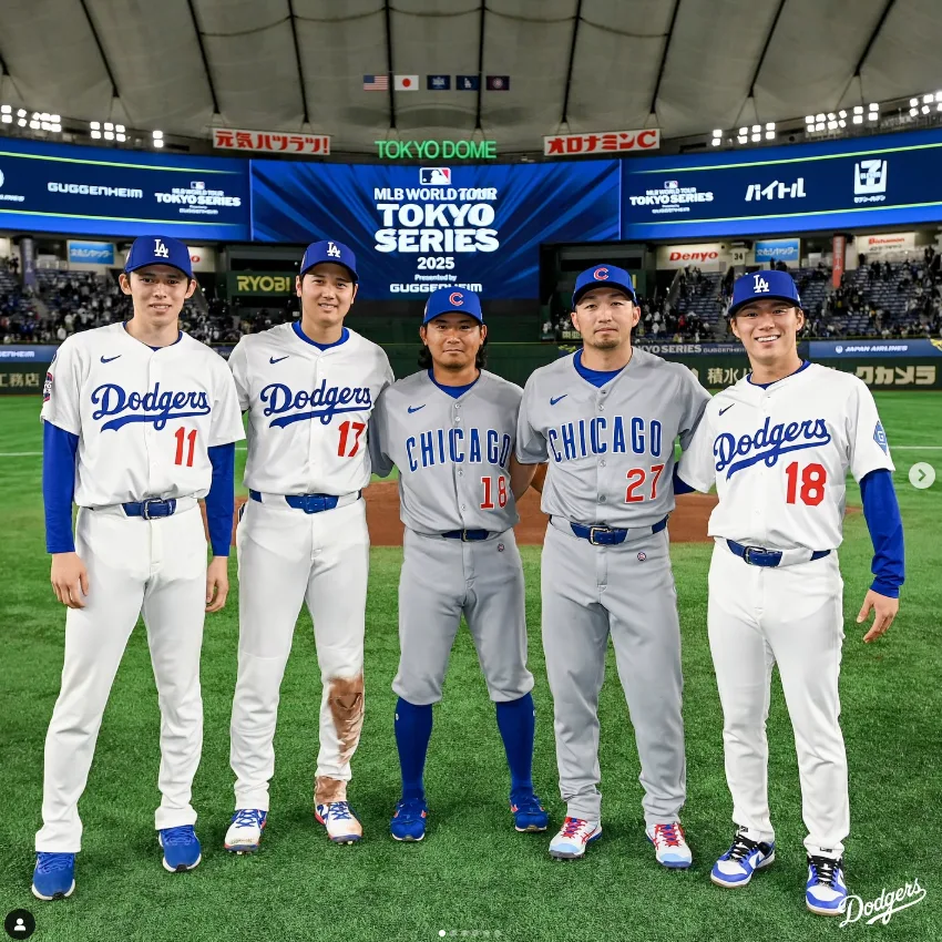 大谷翔平、山本由伸和佐佐木朗希與小熊隊的2名日本選手今永昇太、鈴木誠合影。翻攝道奇IG