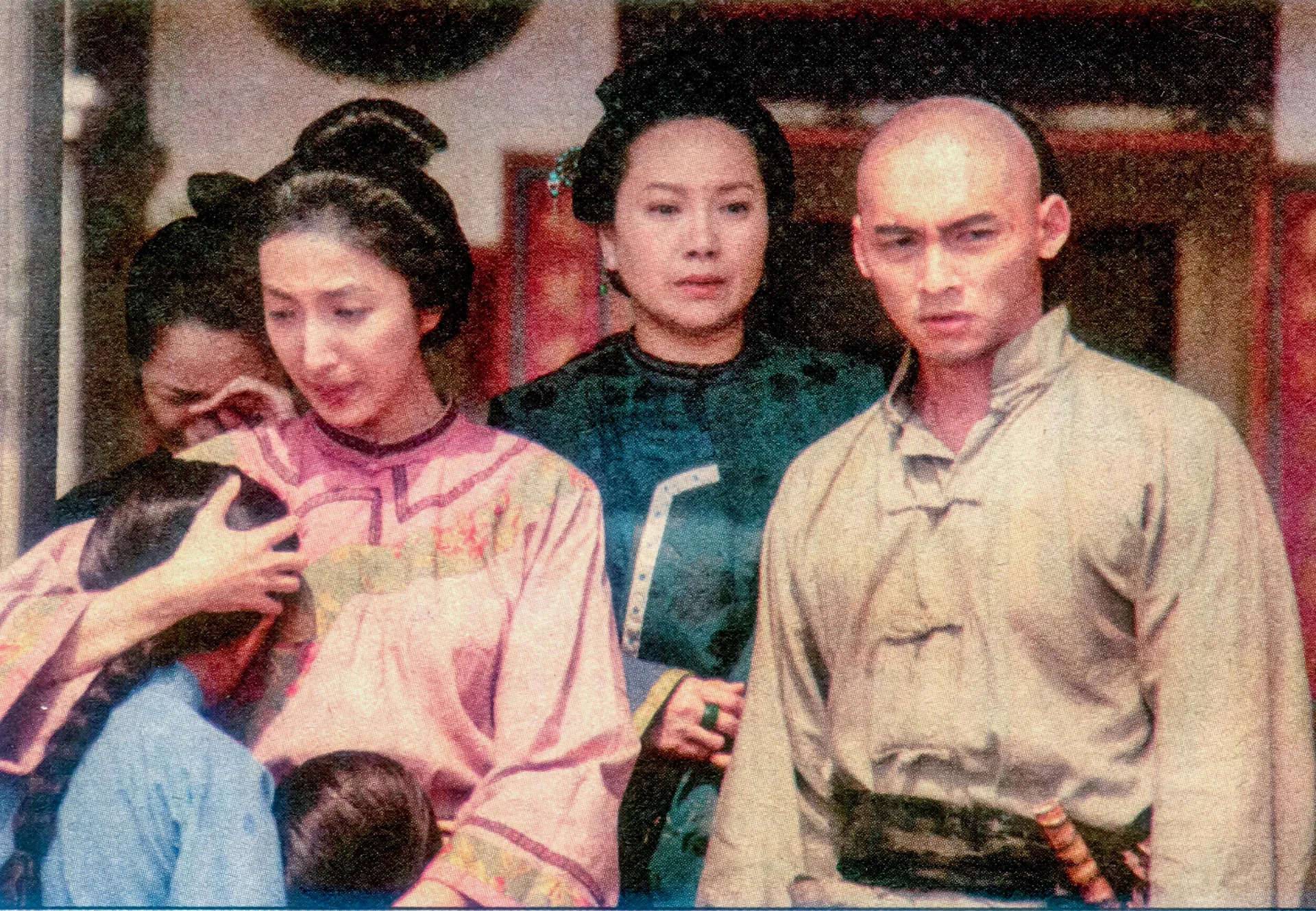 作家李喬《情歸大地》劇本拍成電影「一八九五」,分由湯昇豪、楊謹華飾演吳湯興、黃賢妹夫婦。海鵬影業公司提供