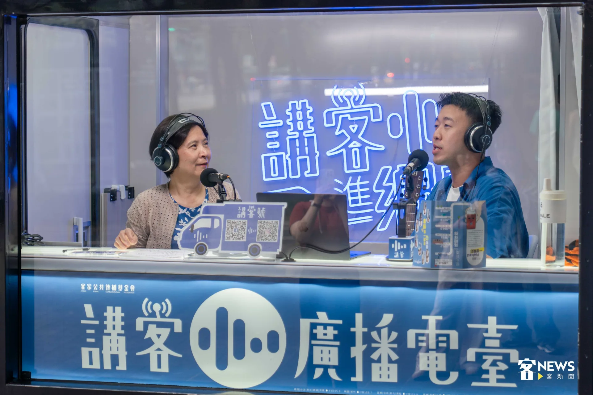 Live Studio下半場由主持人張美鳳與李彥鋒登場，錄製節目《人生的歌 定定來唱》。范修語攝