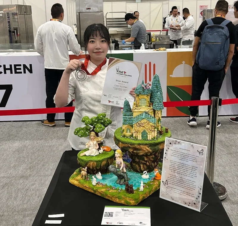 弘光科大陳昱蓁　新加坡國際廚藝挑戰賽摘銀