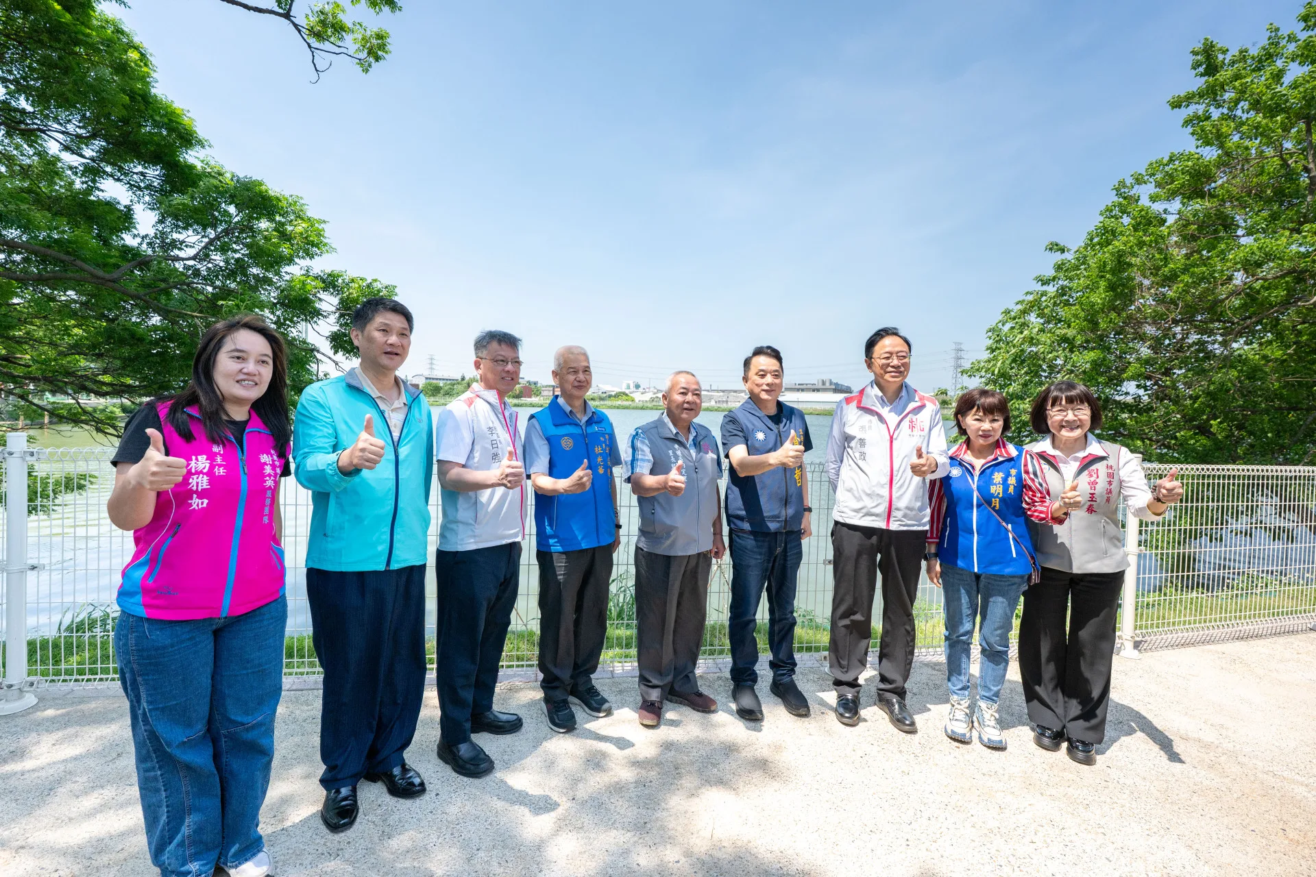 桃園大圳3-3埤塘綠美化完工。桃園市長張善政（右3）今天前往視察。