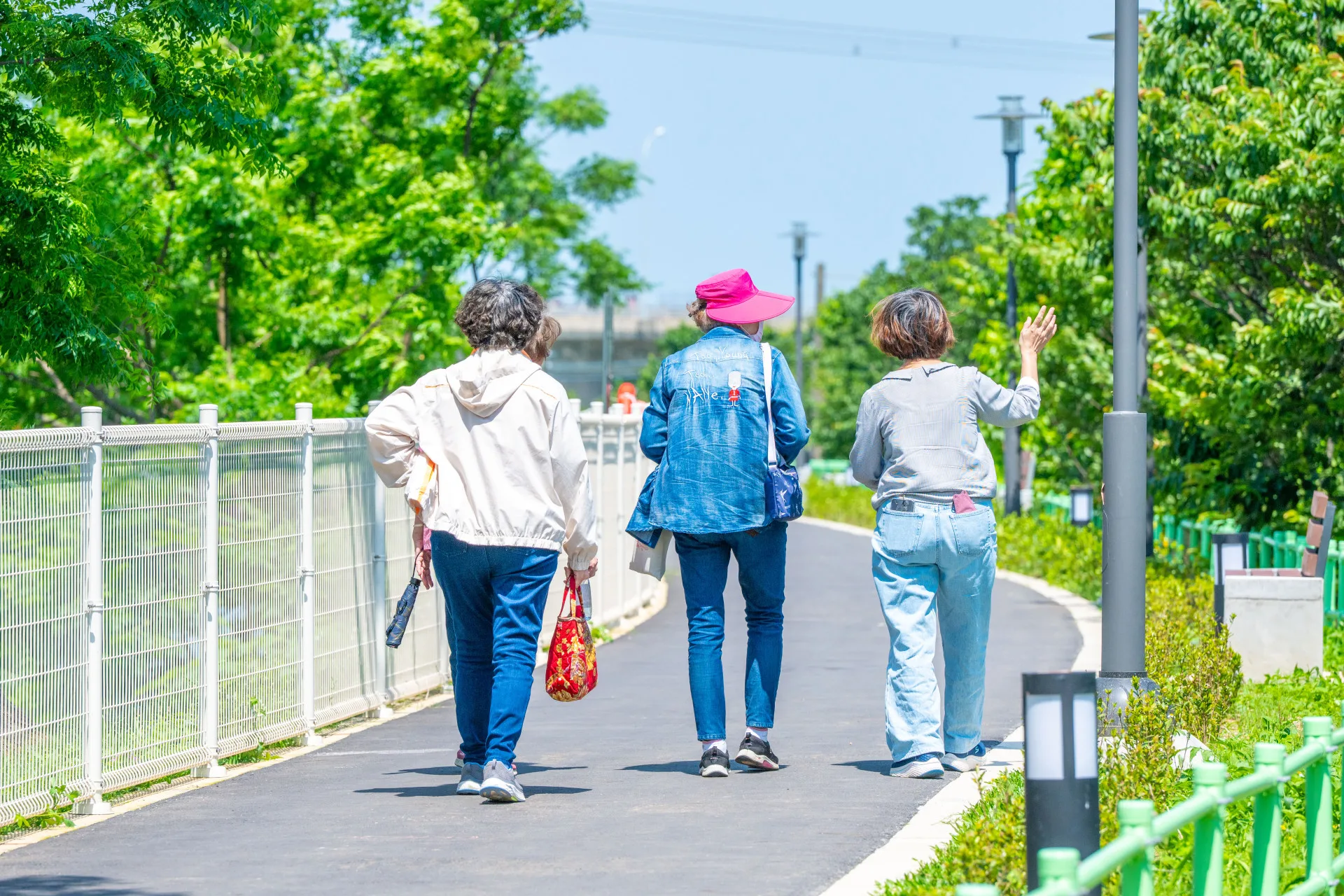 桃園大圳3-3埤塘綠美化完工。桃市府提供