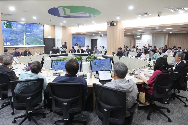 環境部5日舉辦「高鐵延伸宜蘭計畫環境影響評估報告書初稿」專案小組初審會議，進行討論。中央社